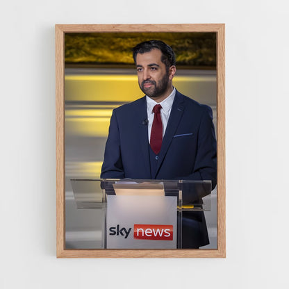 ap-humza yousaf-1 cadre Bois clair