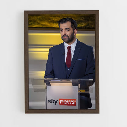 ap-humza yousaf-1 cadre Bois foncé