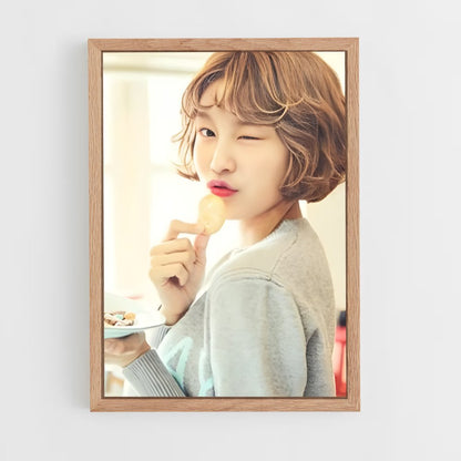 ap-hyebin-3 cadre Bois clair