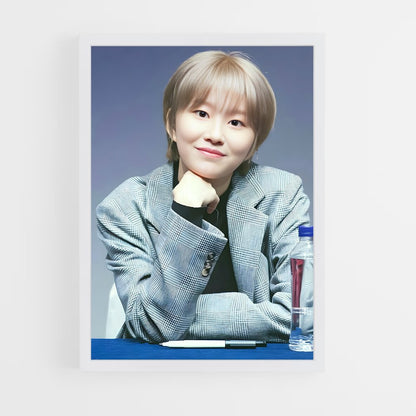ap-hyebin-6 cadre Blanc