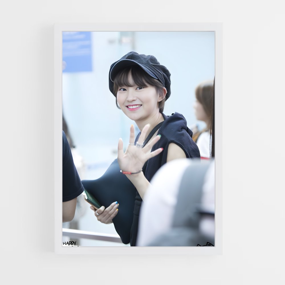 ap-hyebin-7 cadre Blanc