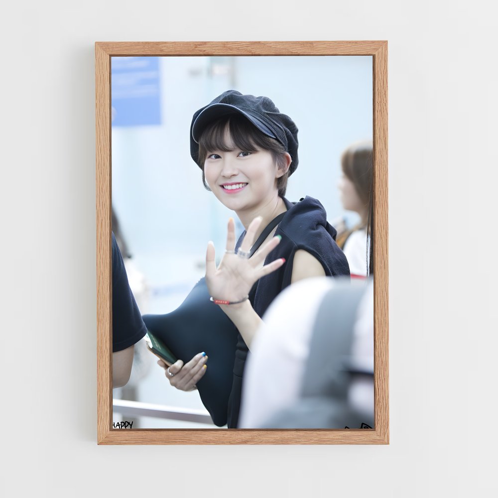 ap-hyebin-7 cadre Bois clair