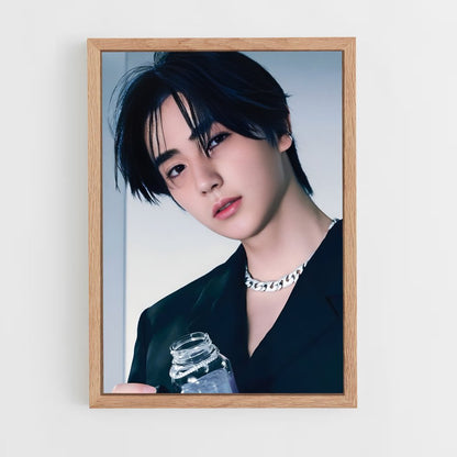 ap-hyunjae-1 cadre Bois clair
