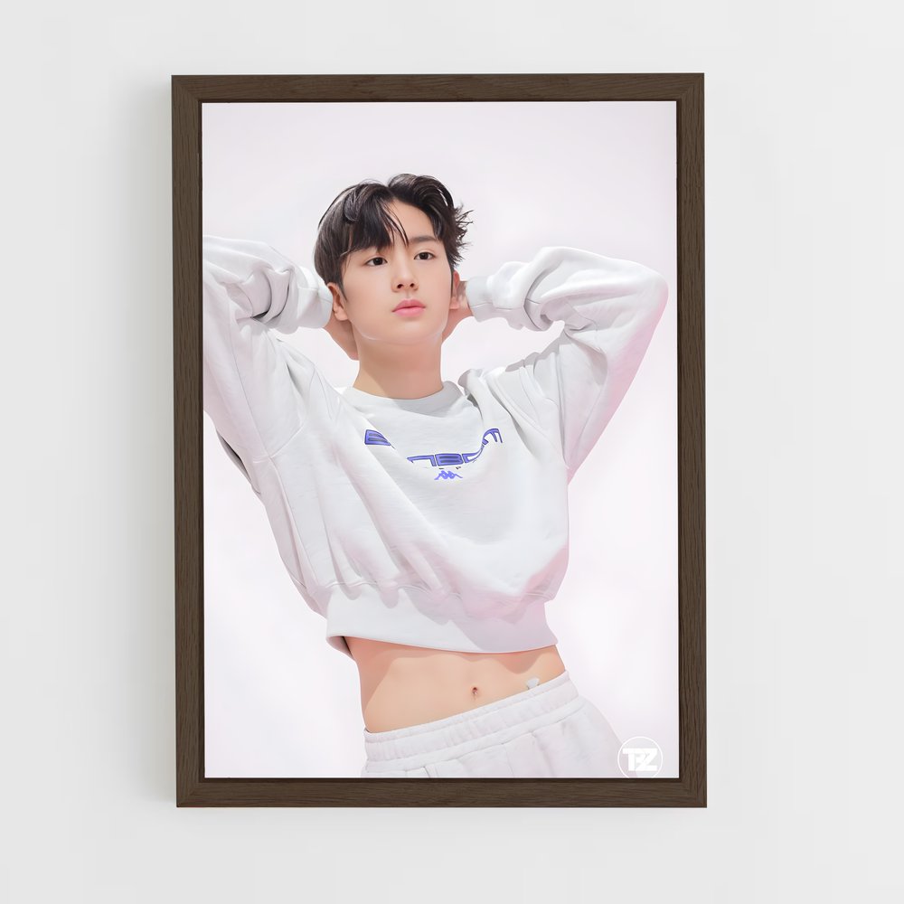 ap-hyunjae-10 cadre Bois foncé
