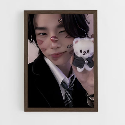 ap-hyunjin-12 cadre Bois foncé