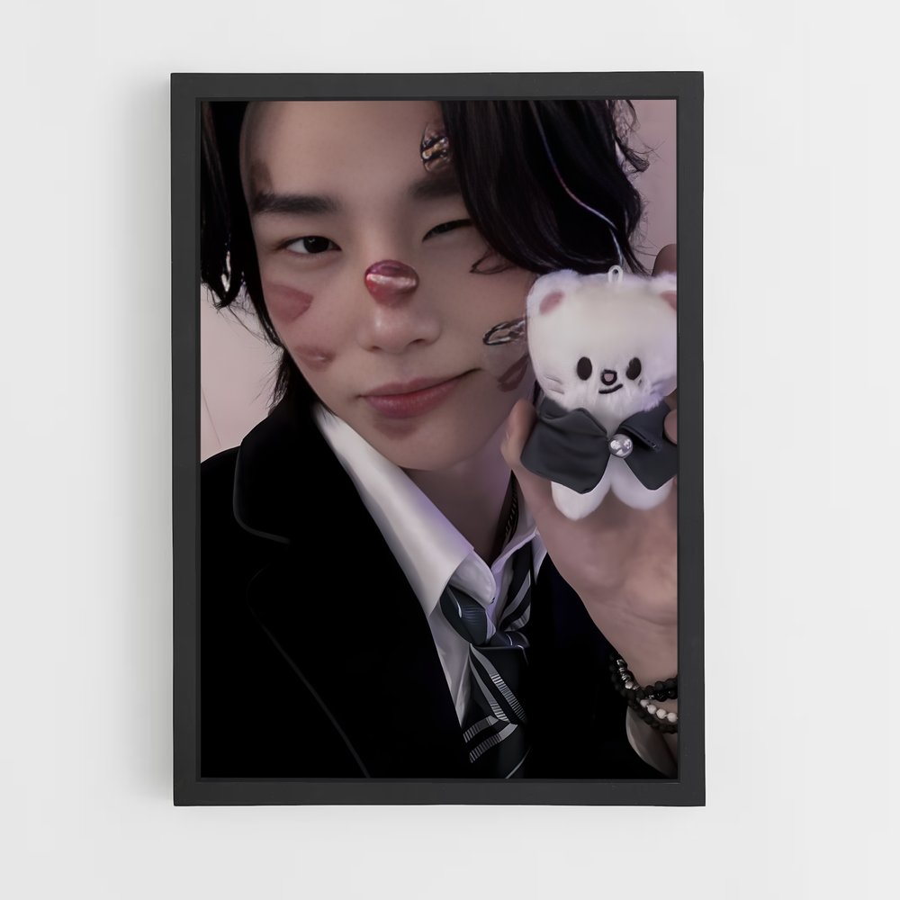 ap-hyunjin-12 cadre Noir