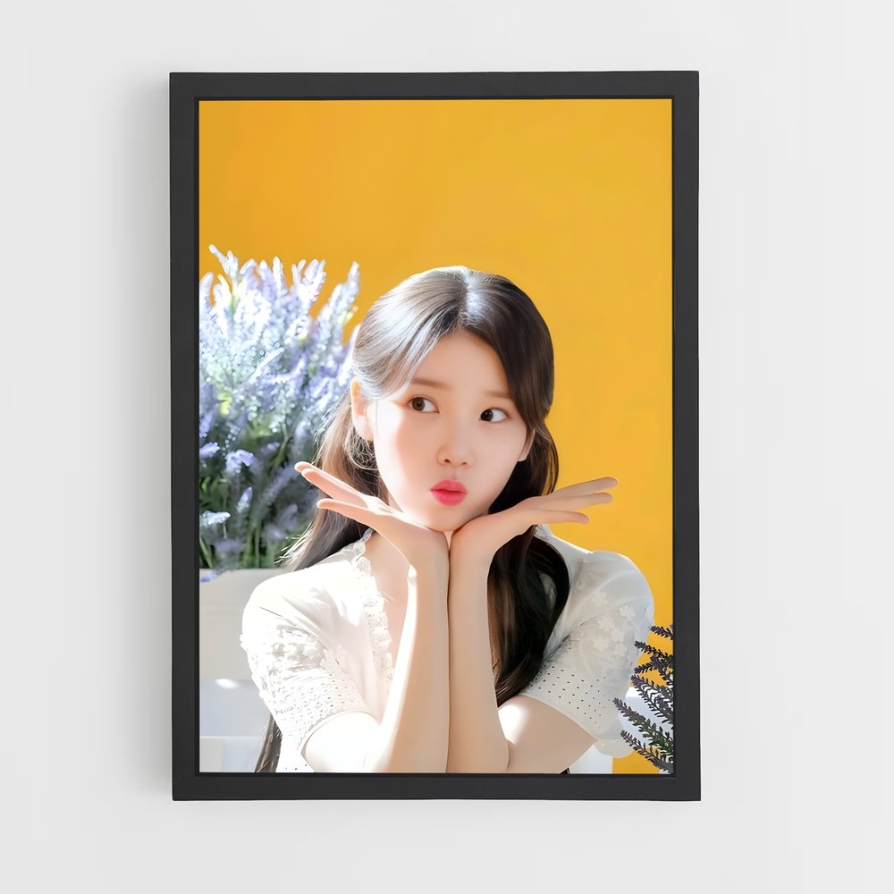 ap-iu lee ji-eun-12 cadre Noir