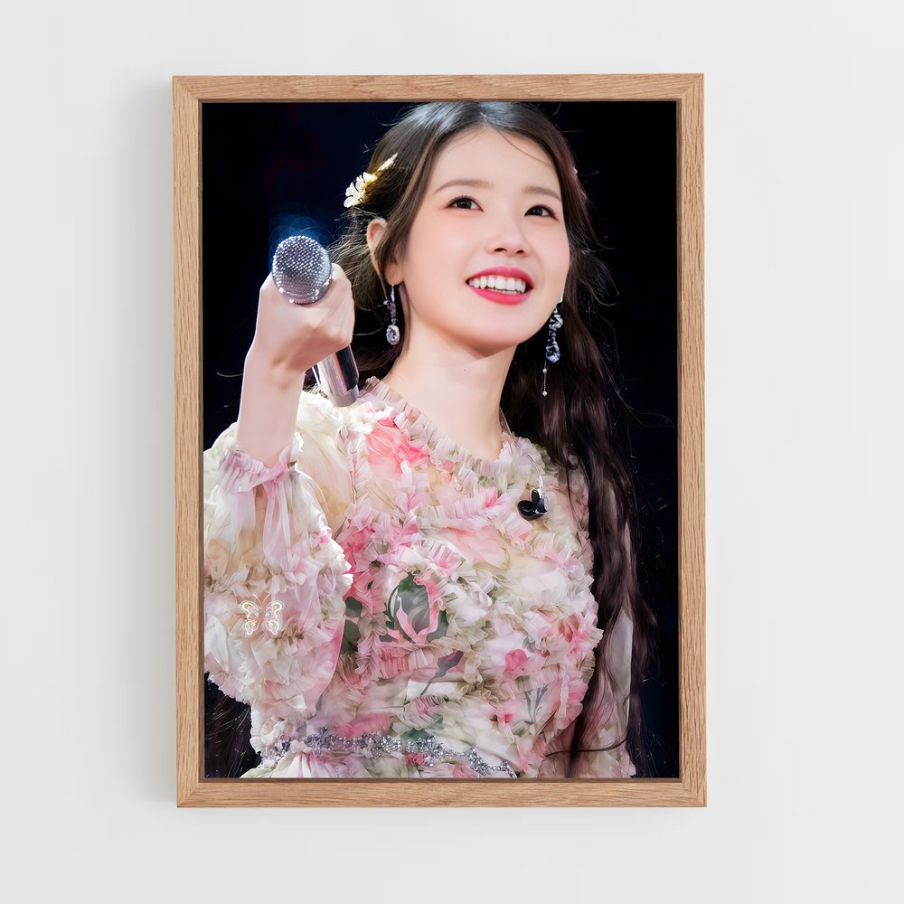 ap-iu lee ji-eun-2 cadre Bois clair