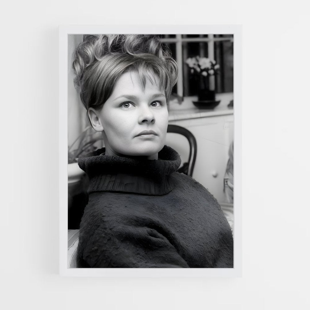 ap-judi dench-2 cadre Blanc
