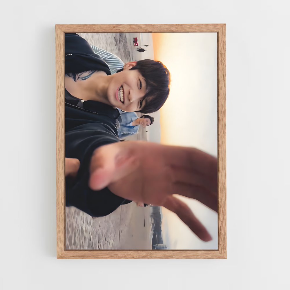 ap-jungkook-8 cadre Bois clair