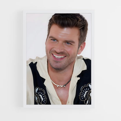 ap-kıvanc tatlıtuğ-2 cadre Blanc