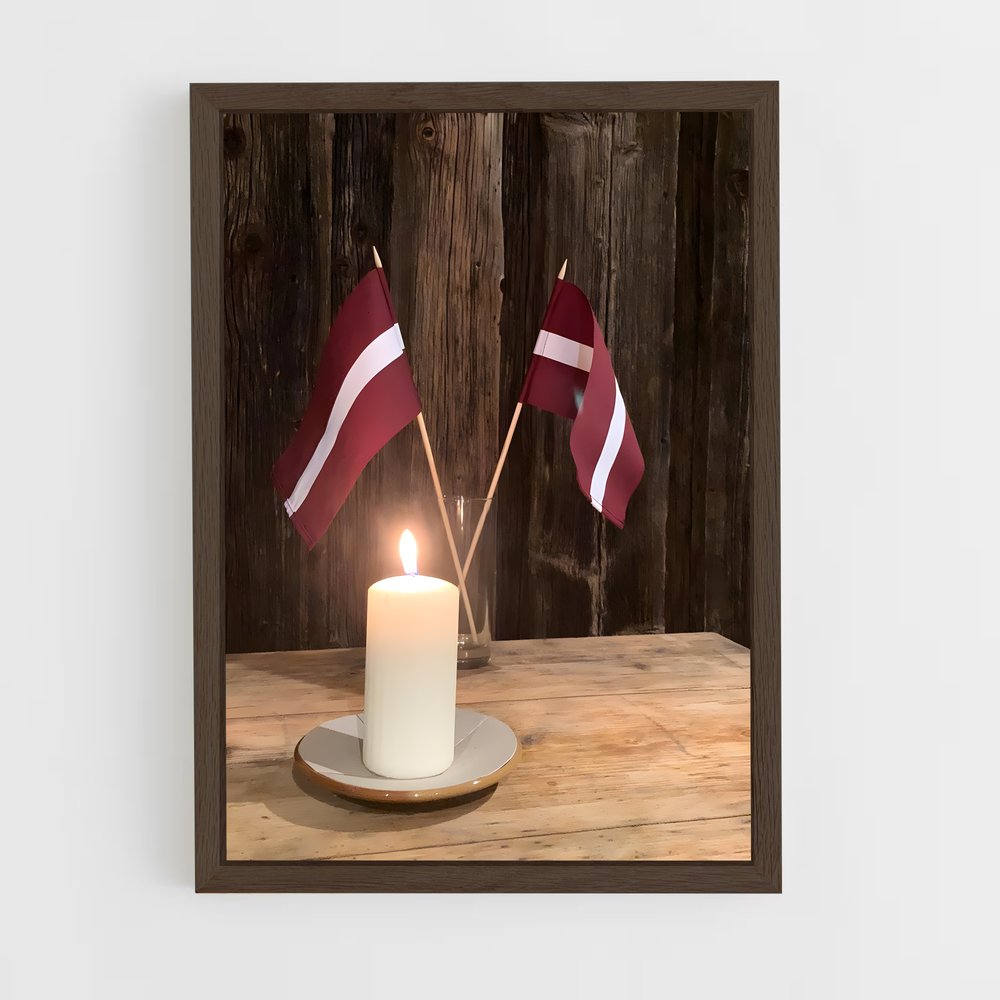 ap-latvia flag-3 cadre Bois foncé