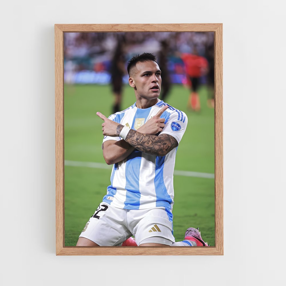 ap-lautaro martinez-8 cadre Bois clair