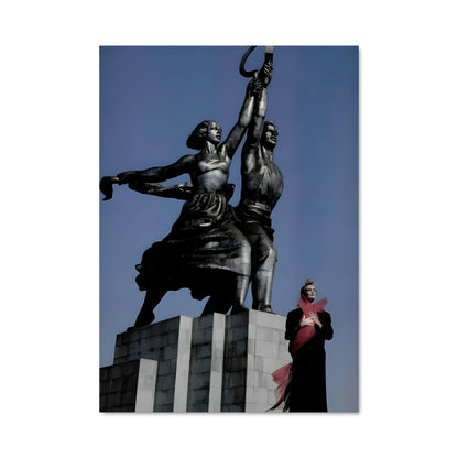 Poster Femme et Monument
