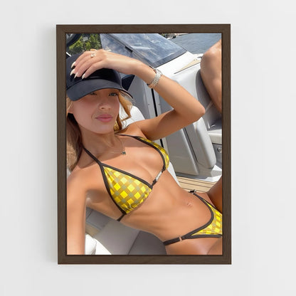 ap-lexi rivera-6 cadre Bois foncé