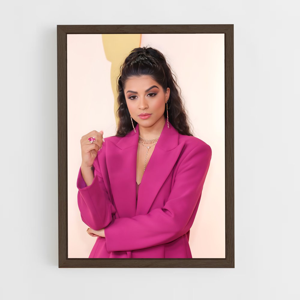 ap-lilly singh-3 cadre Bois foncé