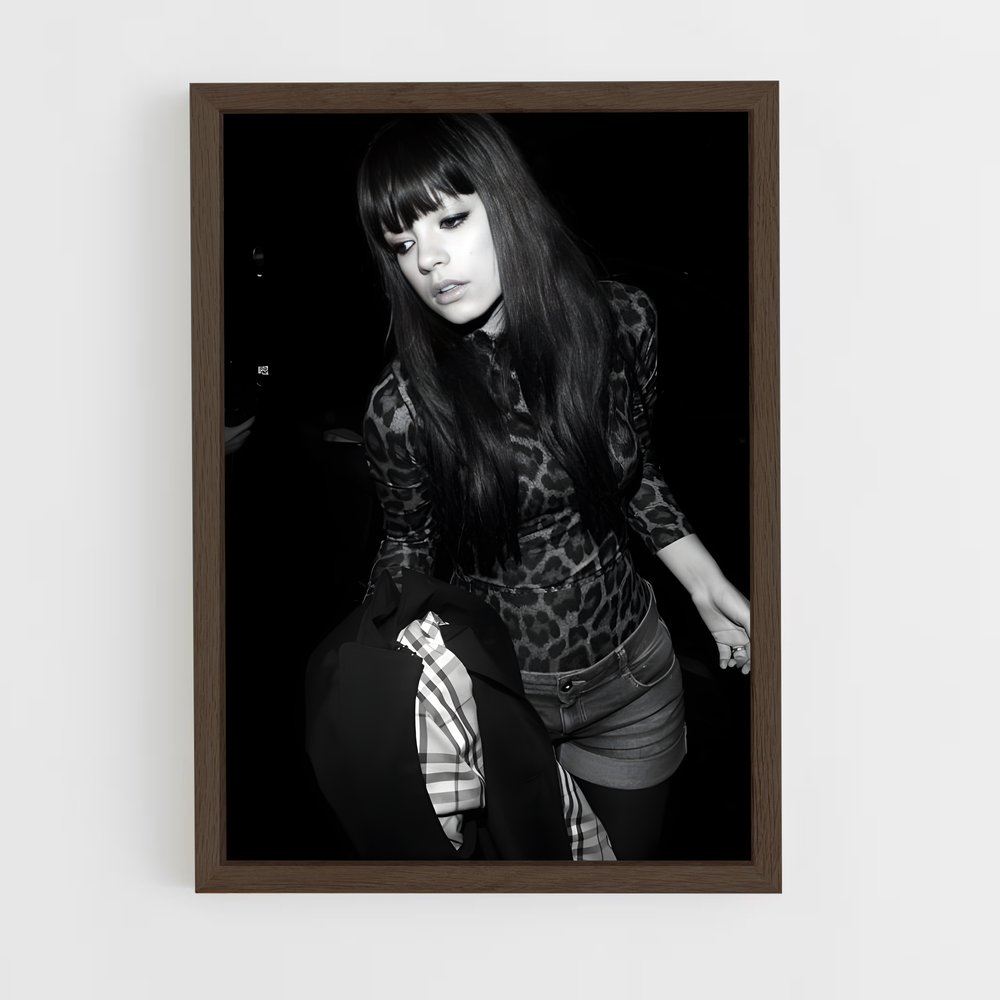 ap-lily allen-1 cadre Bois foncé