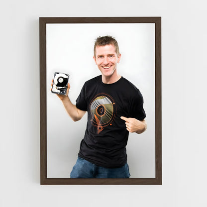 ap-linus tech tips-1 cadre Bois foncé