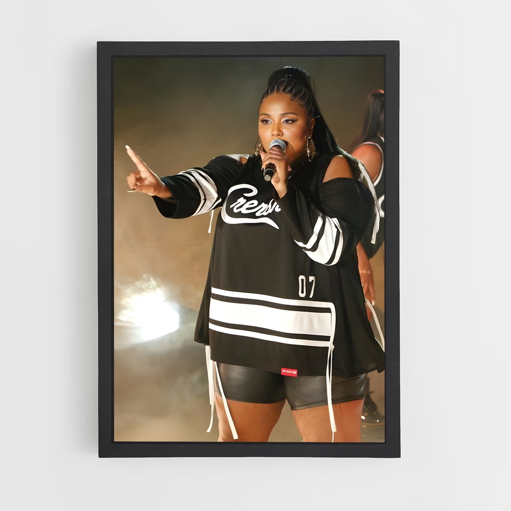 ap-lizzo-4 cadre Noir