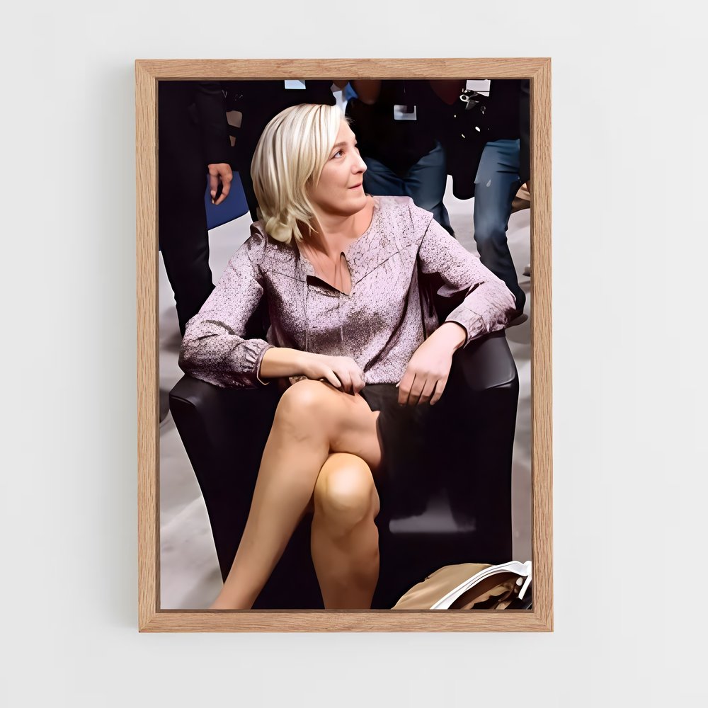 ap-marine le pen-11 cadre Bois clair