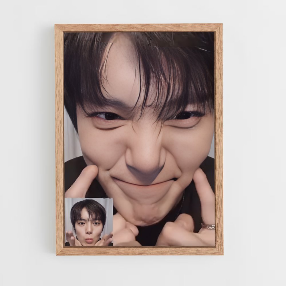 ap-minhyuk-7 cadre Bois clair