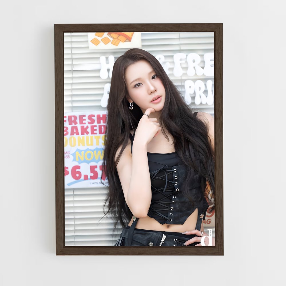 ap-momoland-2 cadre Bois foncé