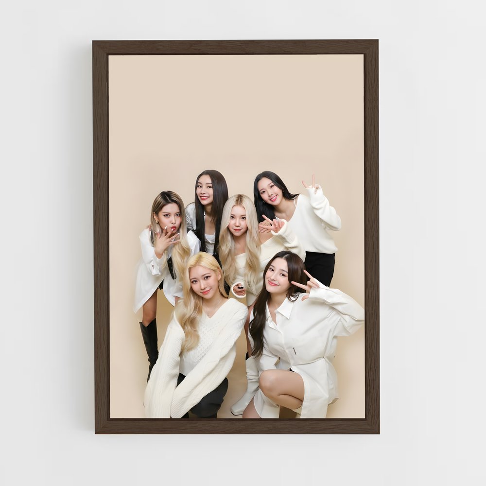 ap-momoland-3 cadre Bois foncé