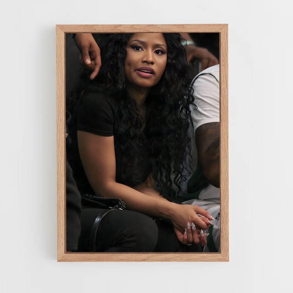 ap-nicki minaj-3 cadre Bois clair