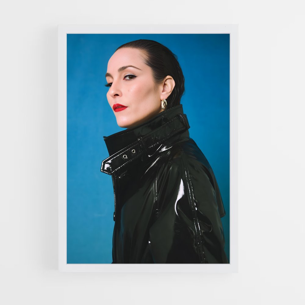 ap-noomi rapace-4 cadre Blanc