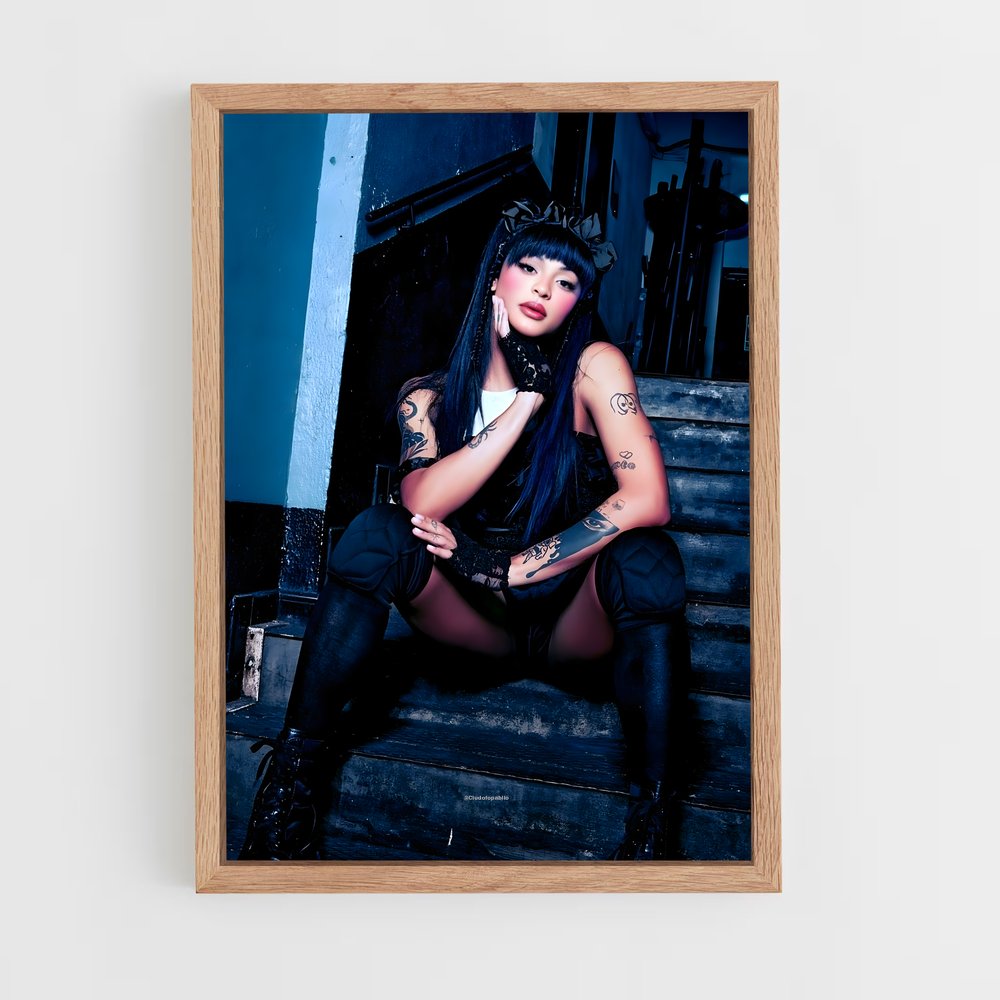 ap-pabllo vittar-6 cadre Bois clair