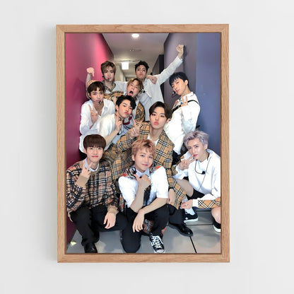 ap-pentagon-10 cadre Bois clair