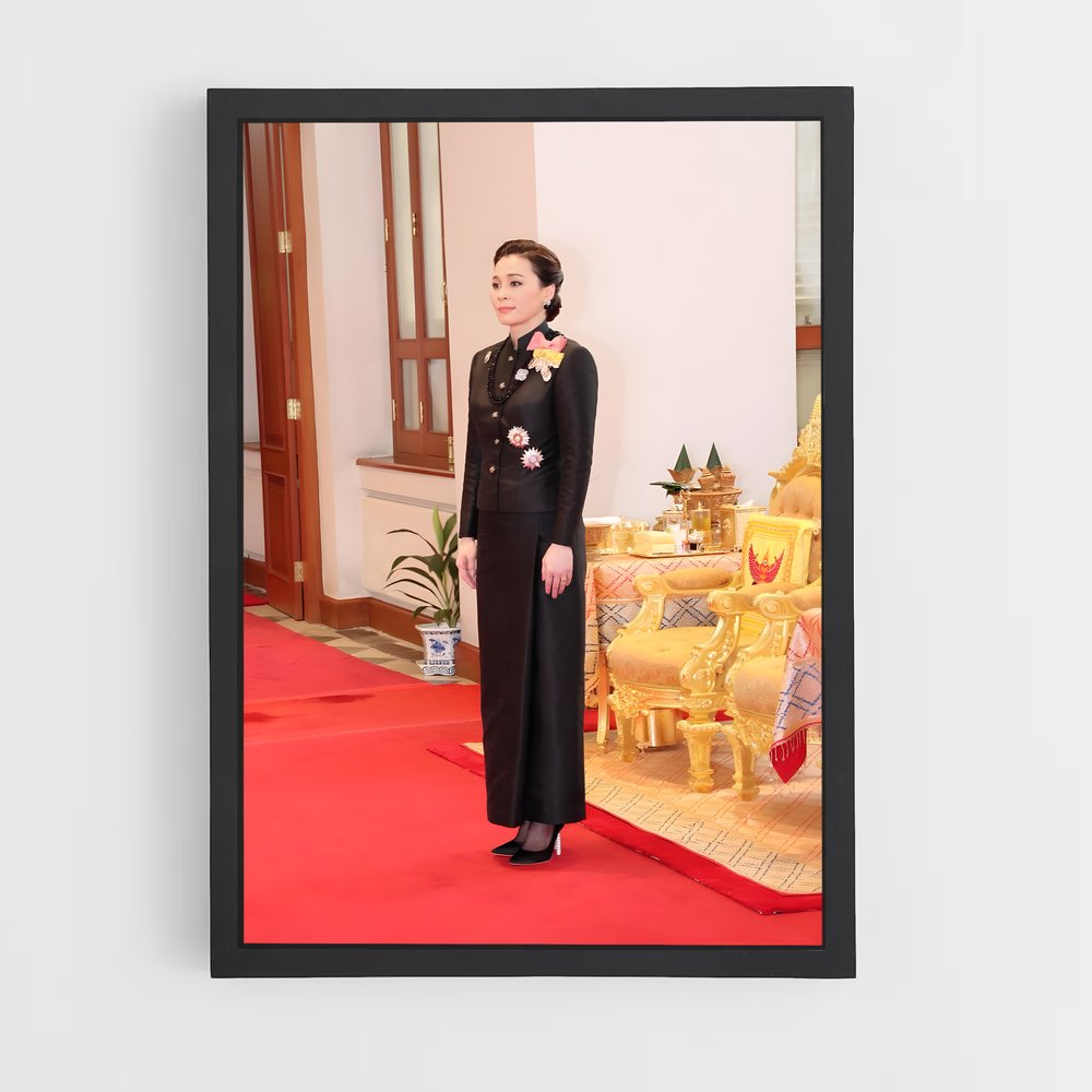 ap-queen suthida-13 cadre Noir
