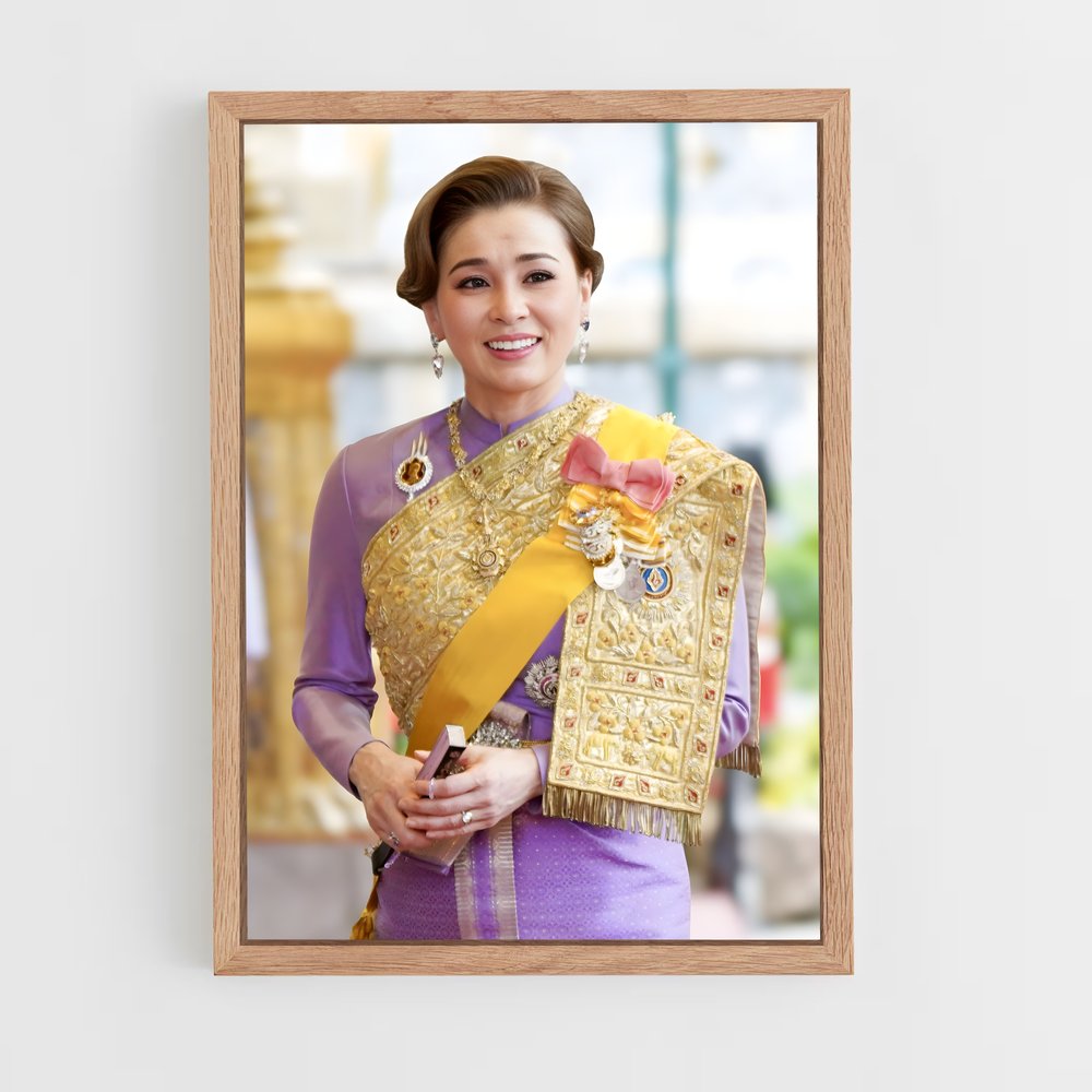 ap-queen suthida-17 cadre Bois clair