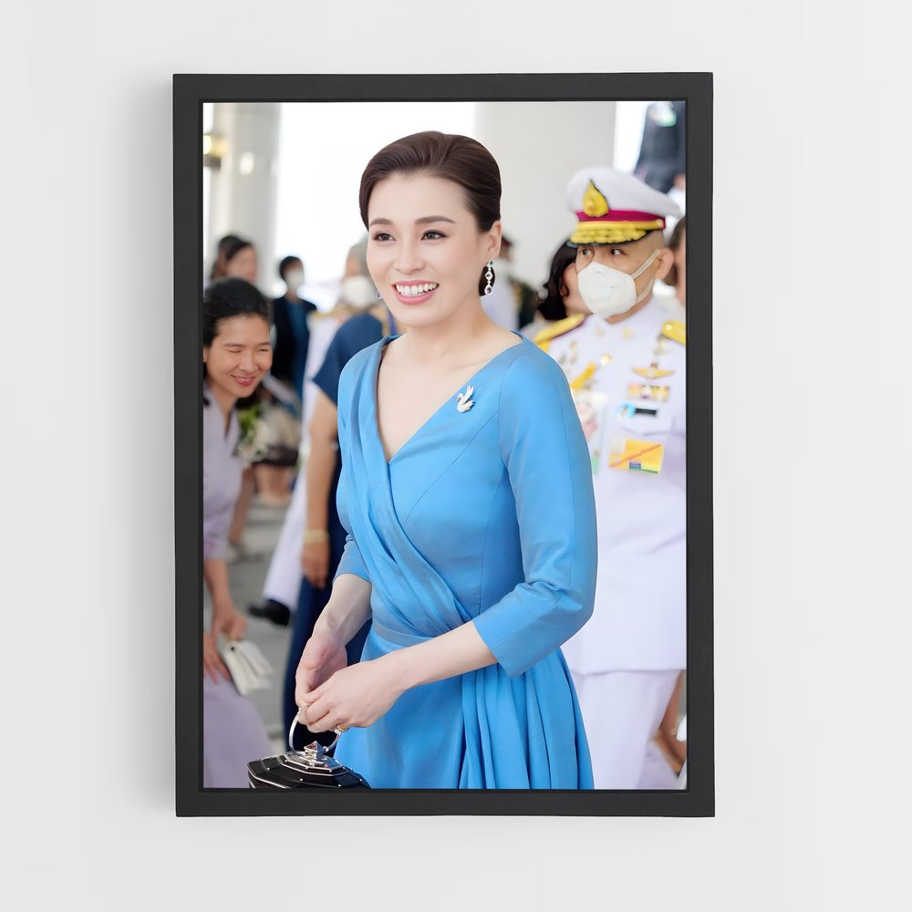 ap-queen suthida-19 cadre Noir