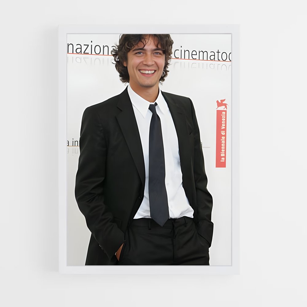 ap-riccardo scamarcio-2 cadre Blanc