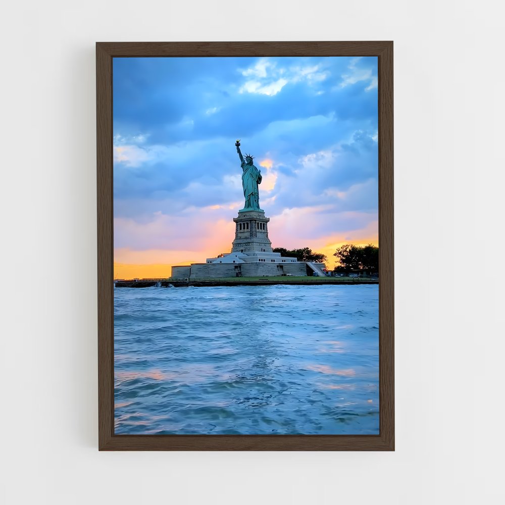 ap-statue of liberty-7 cadre Bois foncé