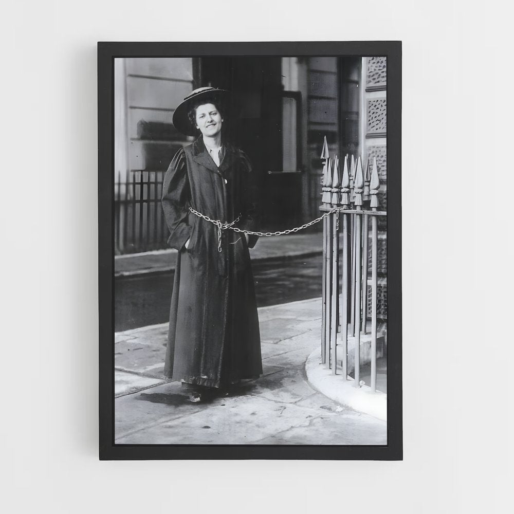 ap-suffragettes-1 cadre Noir