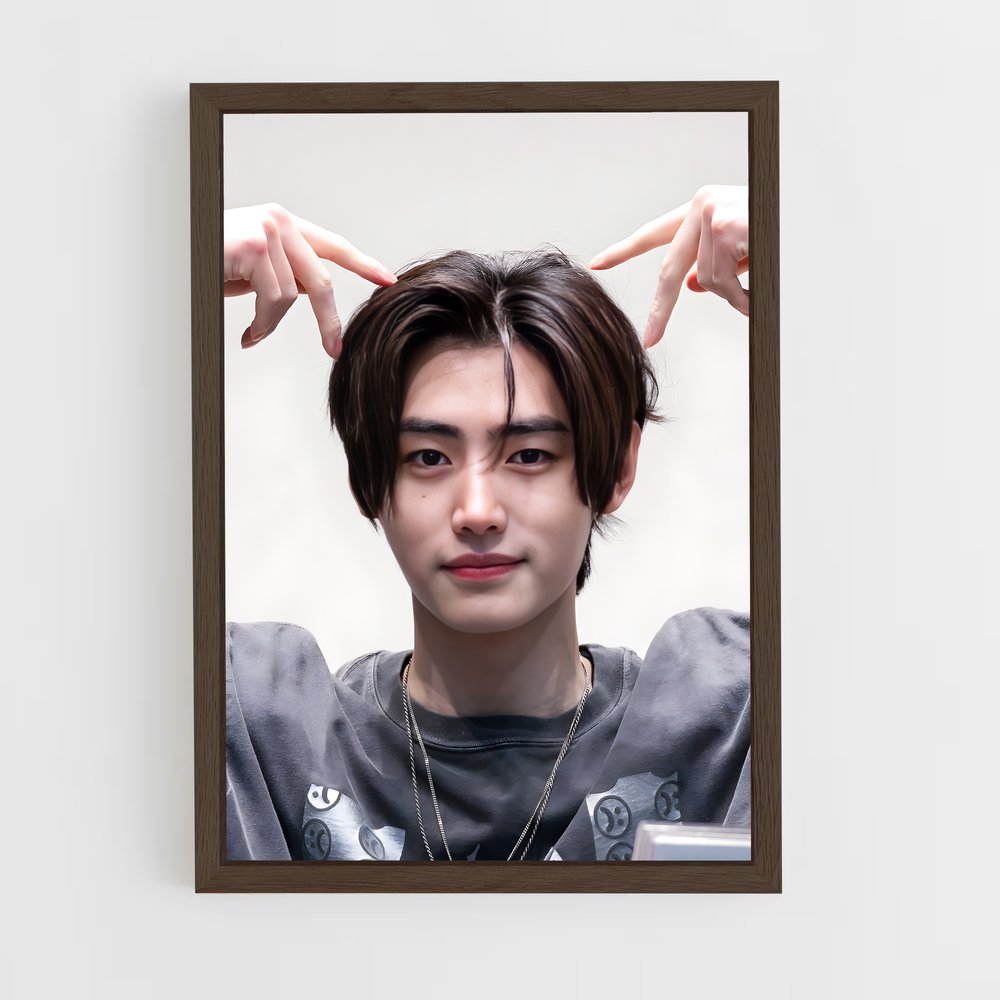 ap-sunghoon-6 cadre Bois foncé