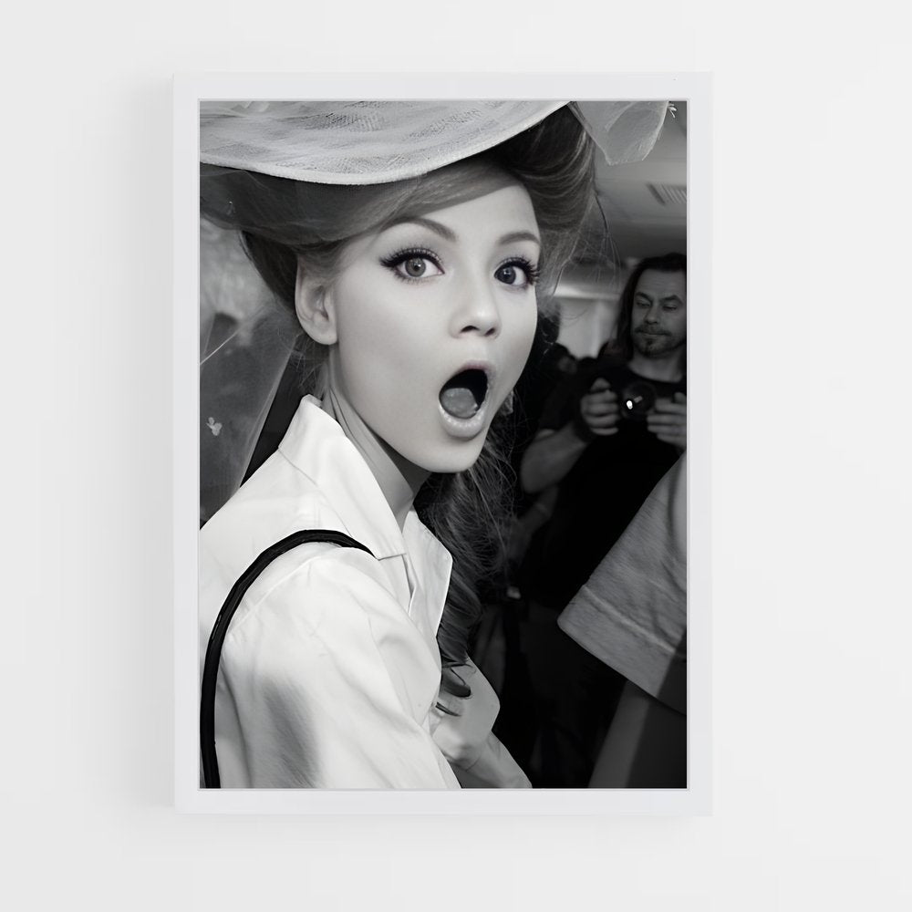 ap-surprised face-1 cadre Blanc