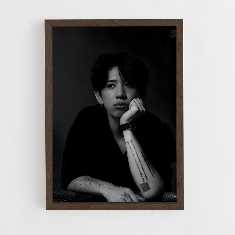 ap-takahiro moriuchi-6 cadre Bois foncé