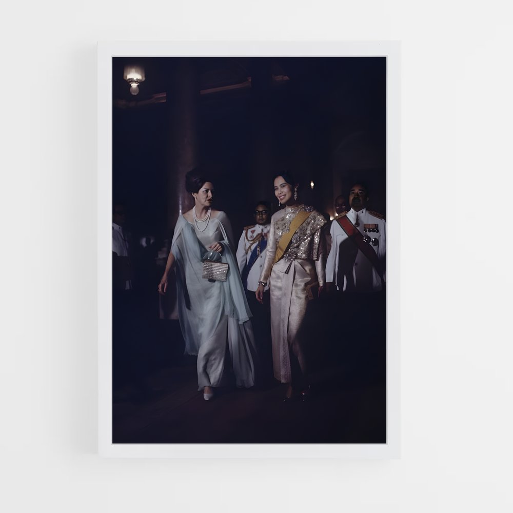 ap-thai royal family-2 cadre Blanc
