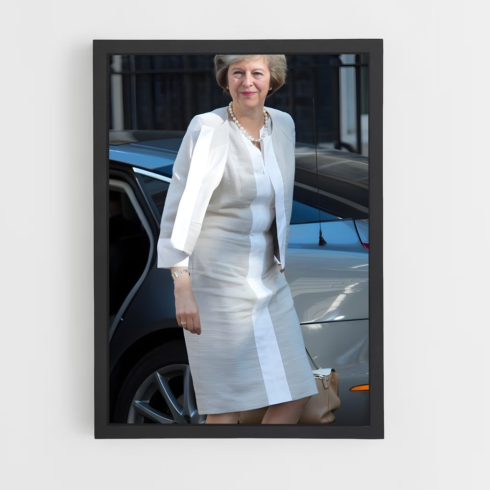 ap-theresa may-12 cadre Noir