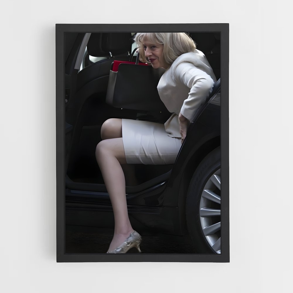 ap-theresa may-7 cadre Noir