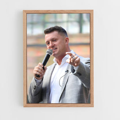 ap-tommy robinson-1 cadre Bois clair