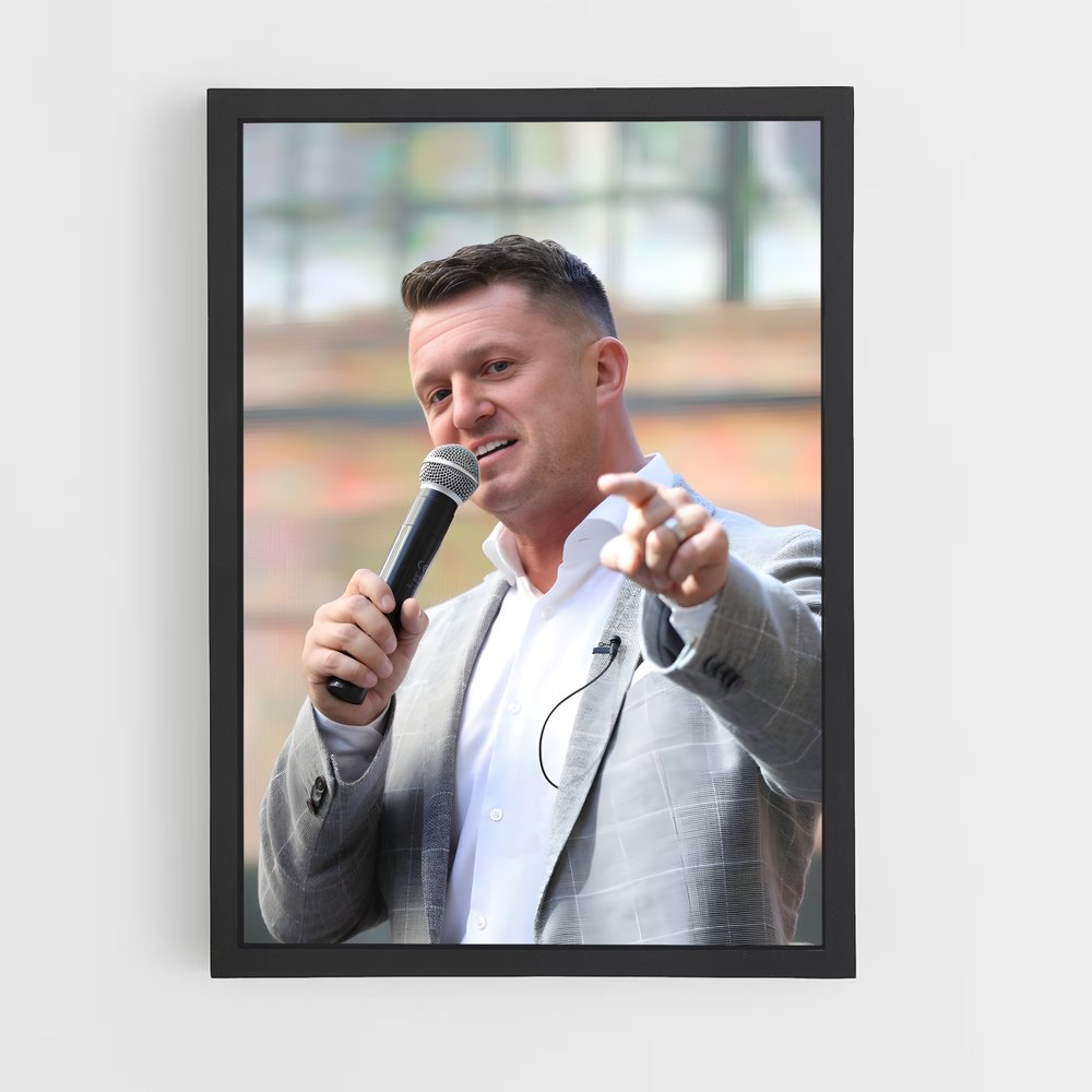 ap-tommy robinson-1 cadre Noir