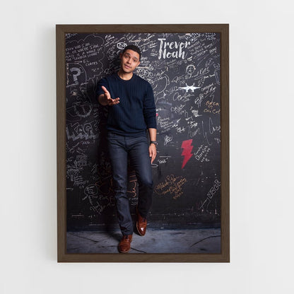 ap-trevor noah-3 cadre Bois foncé