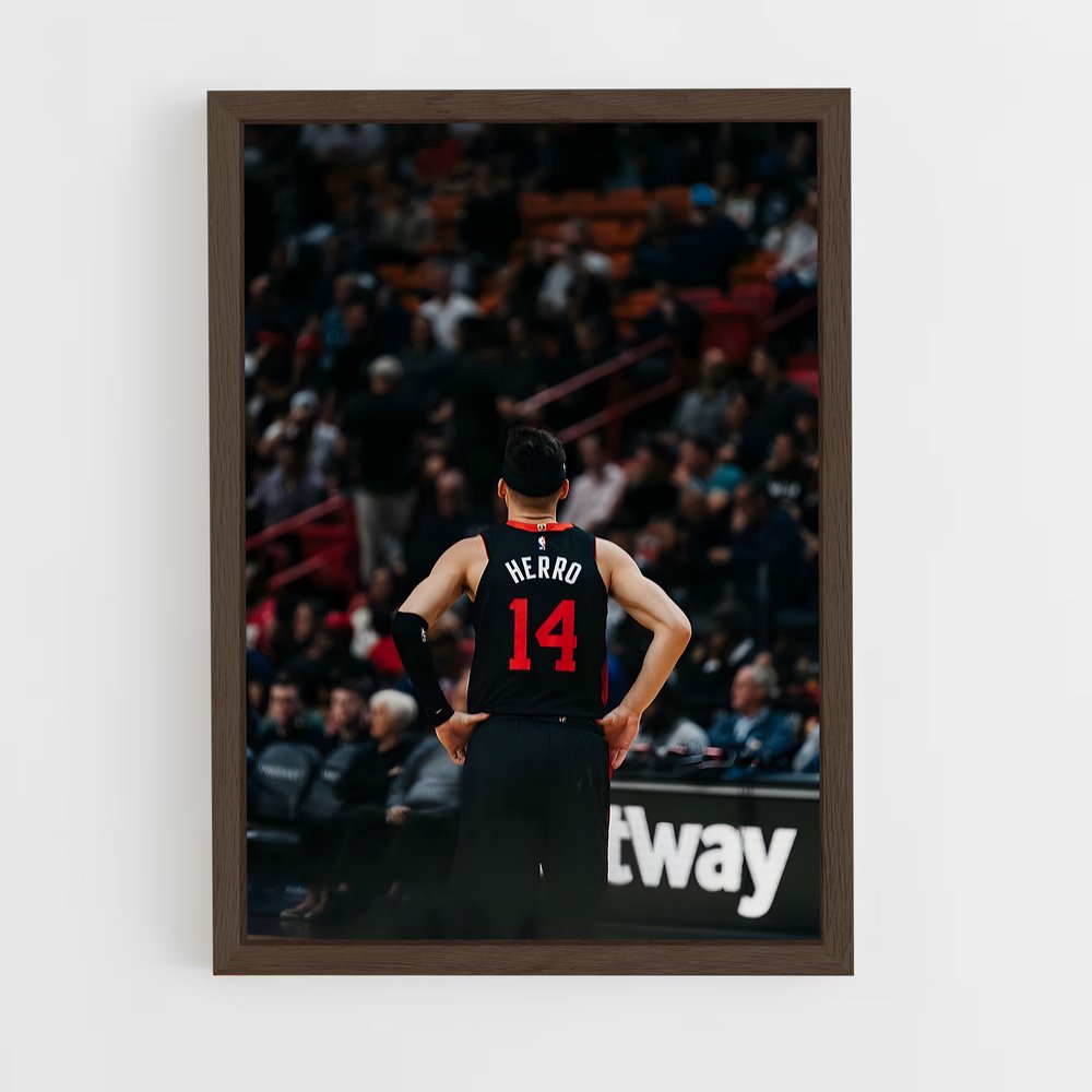 ap-tyler herro-1 cadre Bois foncé