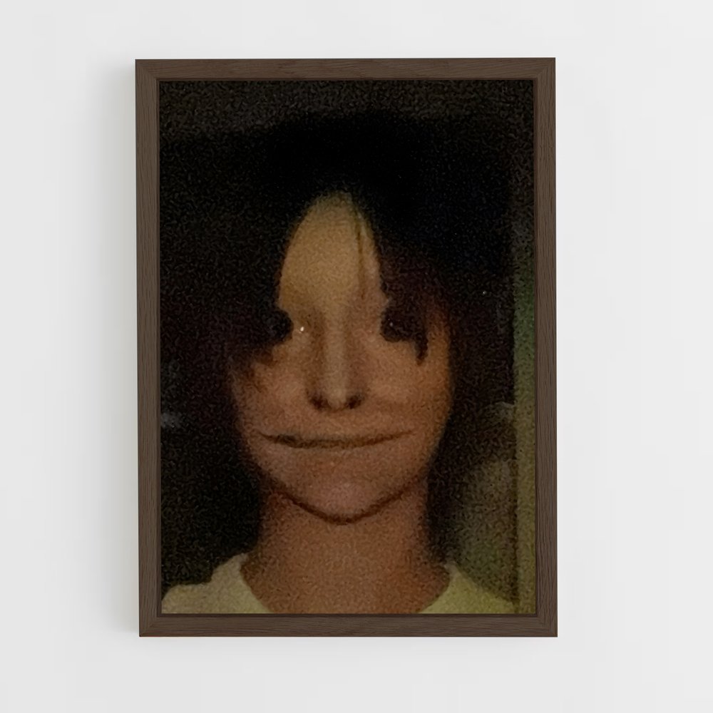 ap-uncanny-1 cadre Bois foncé