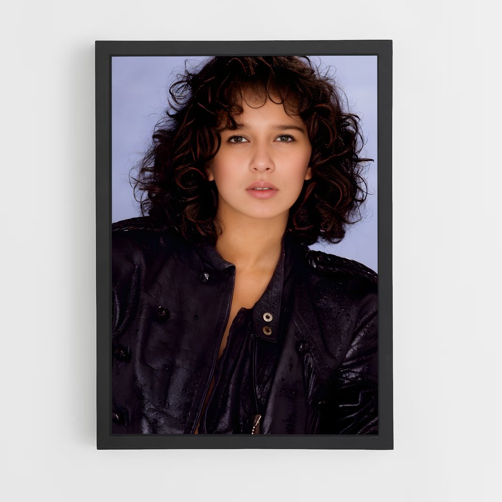 ap-valeria golino-2 cadre Noir