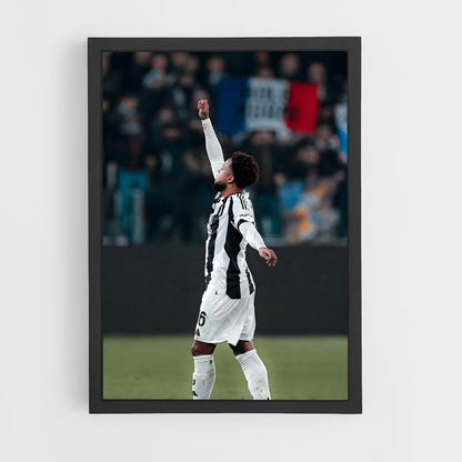 ap-weston mckennie-5 cadre Noir